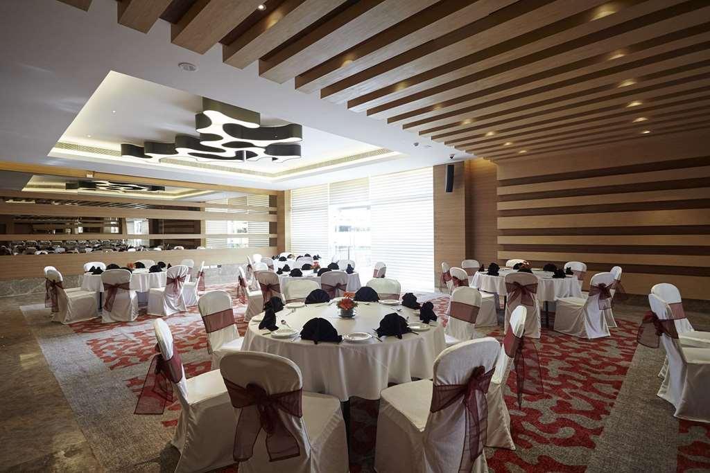 Turyaa Chennai - Omr It Expressway Hotel Restaurant photo